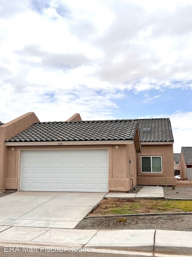 Primary Photo - 3 br, 2 bath House - 7333 E 37th Pl