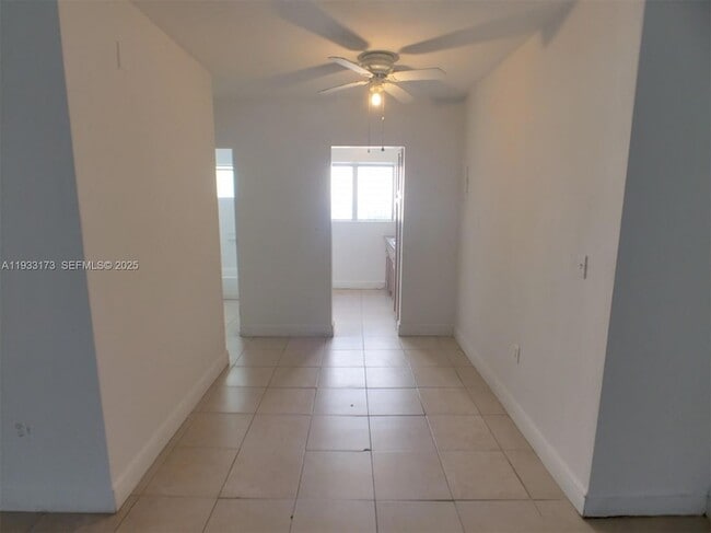 Foto del edificio - 825 Euclid Ave