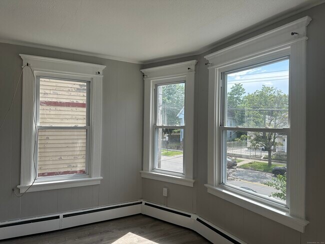 Building Photo - 429 Dixwell Ave