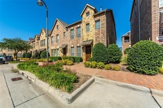 Building Photo - 5713 Knox Dr