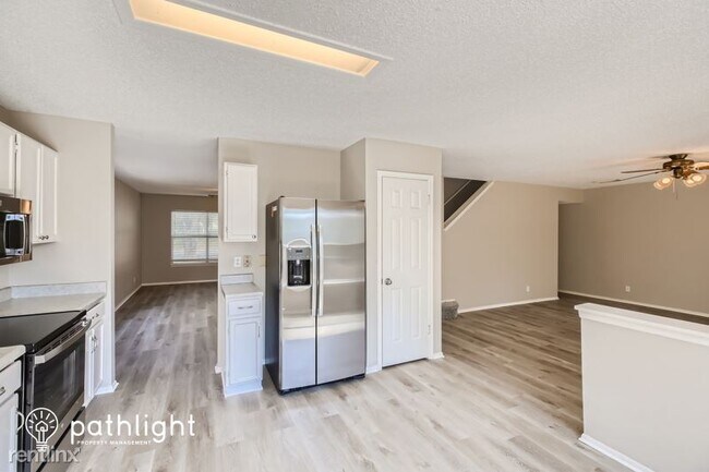 Foto del edificio - 4 br, 2.5 bath House - 9406 Rue De Bois UNIT