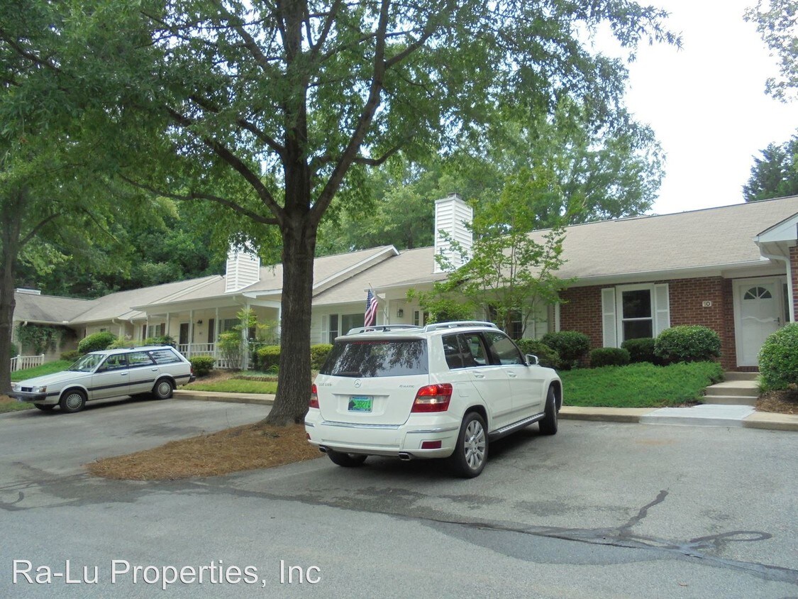 Primary Photo - 10 Brighton Pl