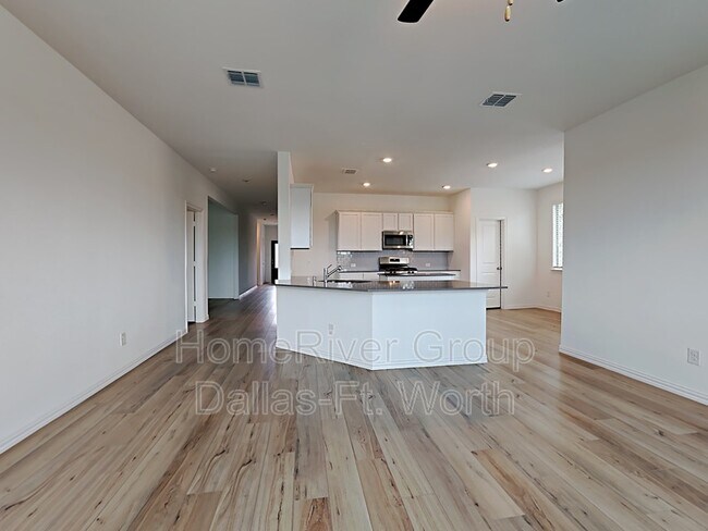 Foto del edificio - 5428 Montrose Dr