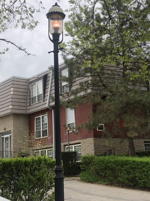 737 18th. Street - 737 18th St
