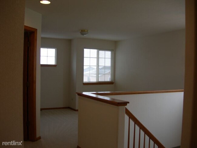 Building Photo - 4 br, 3.5 bath House - 4324 E Ravenswood Ct