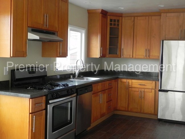 Building Photo - Super Nice Flat Located in San Pablo Hills
