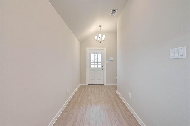 Foto del edificio - 21630 Sandy Hill Cir