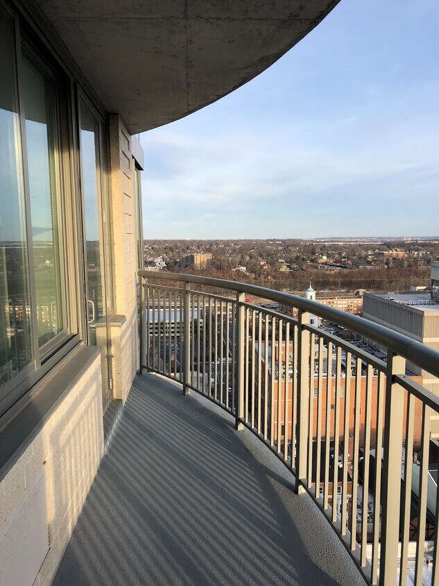 1 Spring St Unit 1702, New Brunswick, NJ 08901 Condo for Rent in New