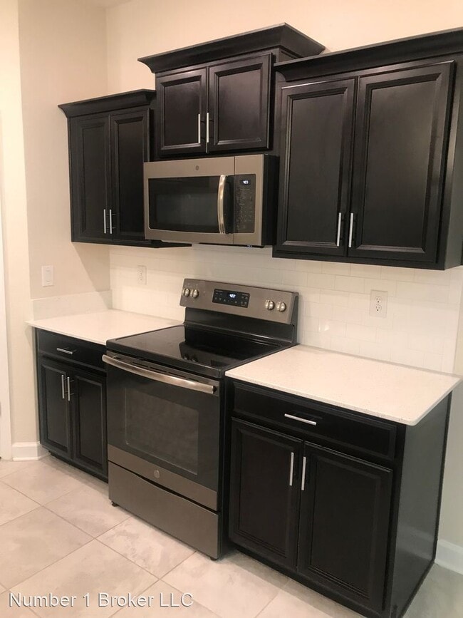 Building Photo - 4 br, 3.5 bath House - 17155 Writing Aly