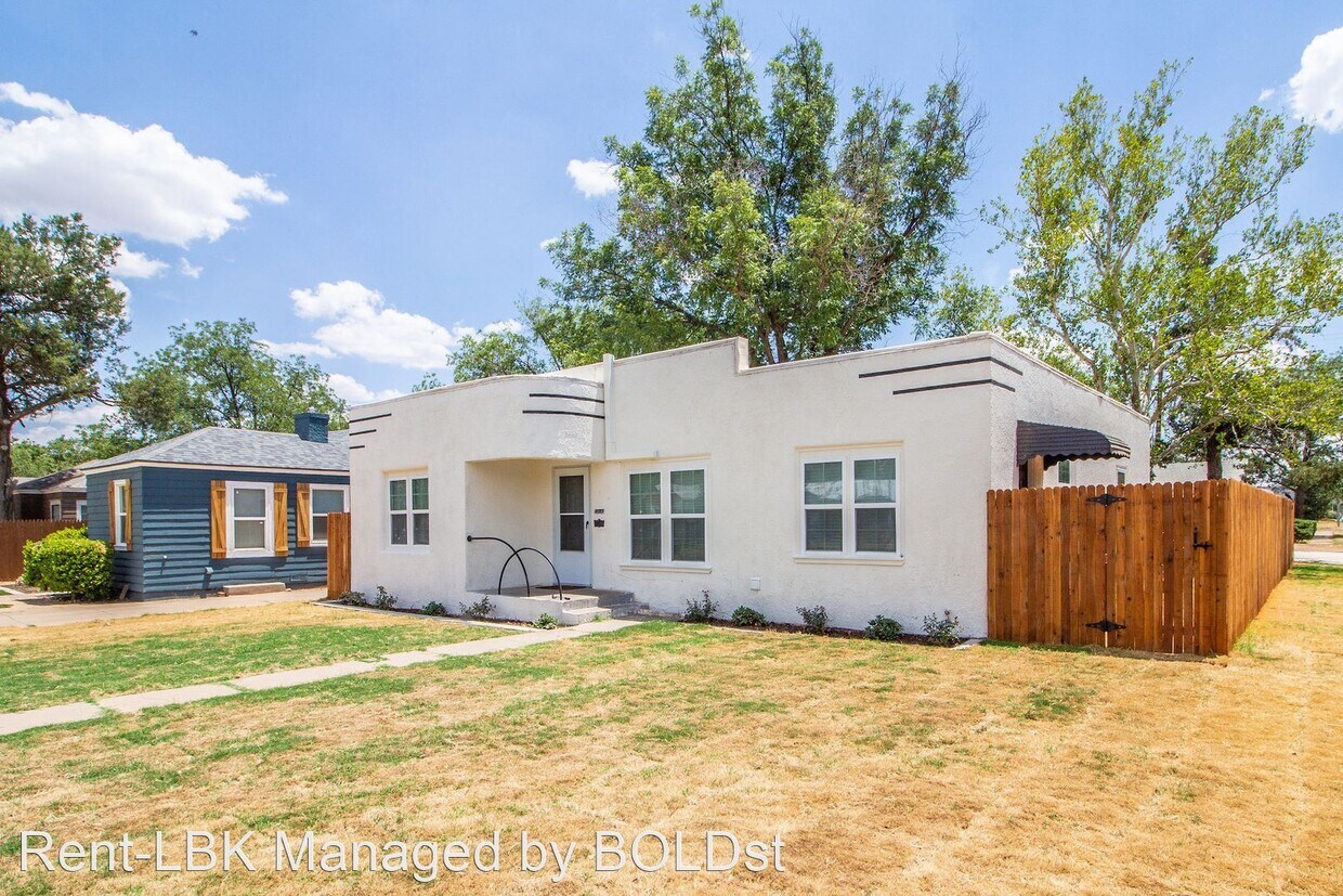 Foto principal - 3 br, 1 bath House - 2123 31st