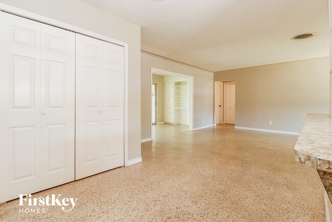 Foto del edificio - 5900 Grove St S