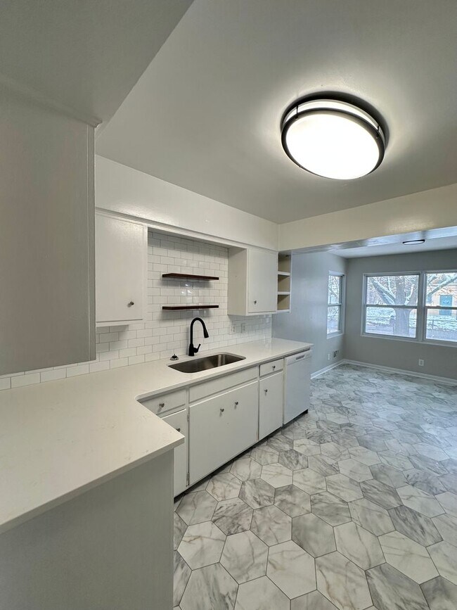 Foto del edificio - 3009 W Michigan Ave