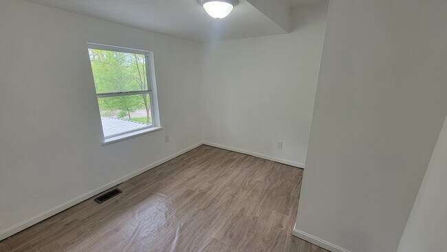 Building Photo - 2841 Pomatan Ave