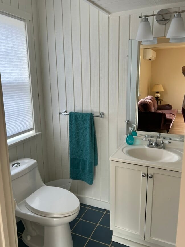 Foto del edificio - 490 El Granada Blvd