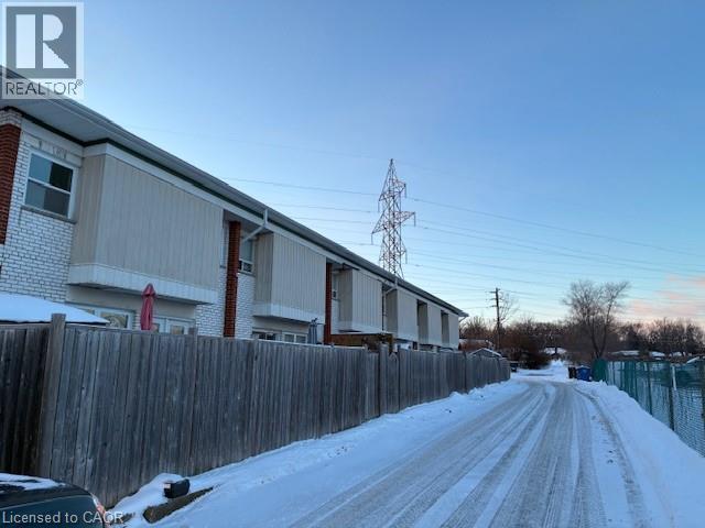 Building Photo - 2251 Mountainside Dr