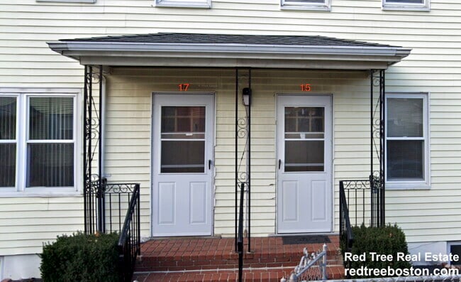 Building Photo - 17 Linden St