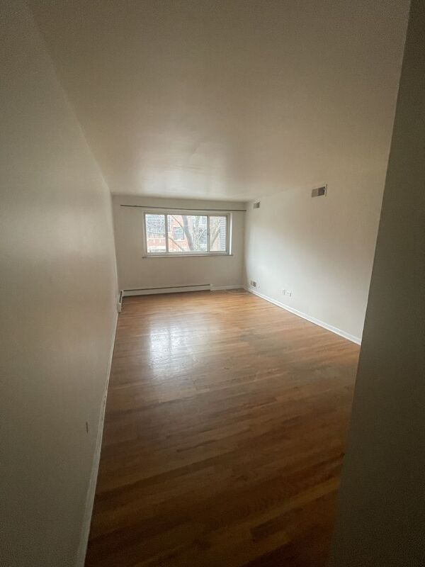 Foto del edificio - 515 W Wrightwood Ave