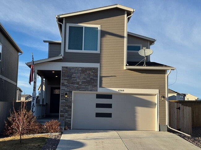 Like new 3 bed, 2.5 bath, 2 car in Lorson Ranch! - Like new 3 bed, 2.5 bath, 2 car in Lorson Ranch! House