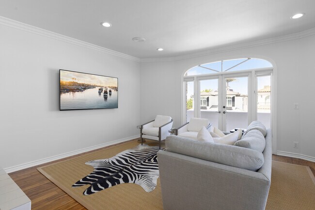 Foto del edificio - 1321 W Bay Ave