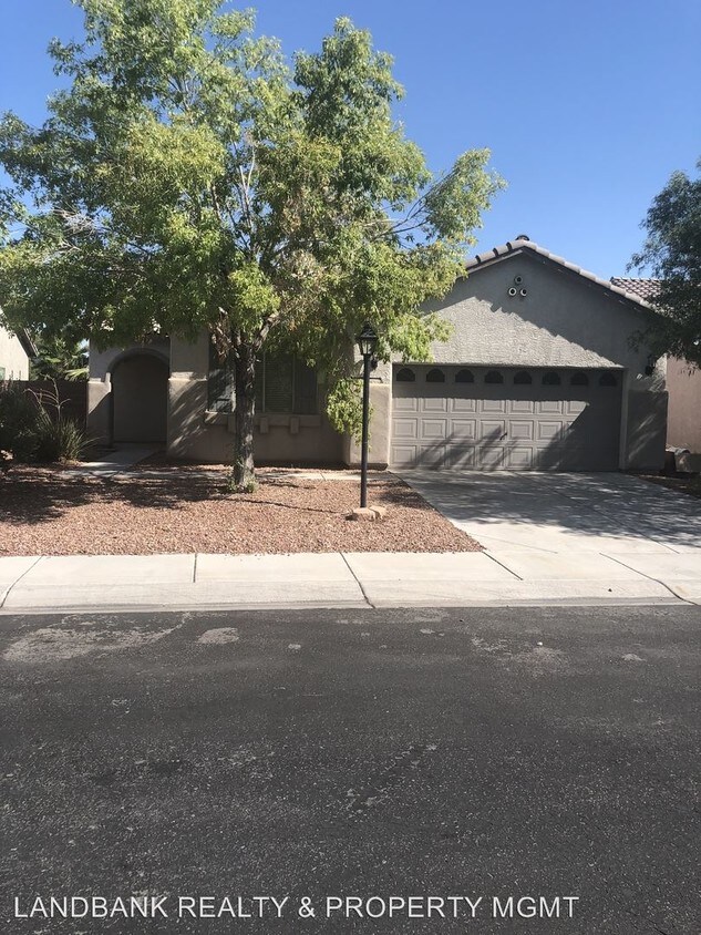 Primary Photo - 3 br, 2 bath House - 5960 Pavilion Lakes