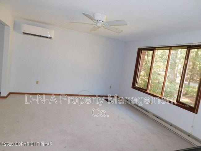 Foto del edificio - 1134 Scotrun Dr