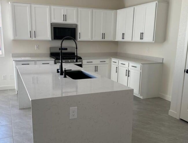 Building Photo - New Build 4 Bedroom 3 Bath Home