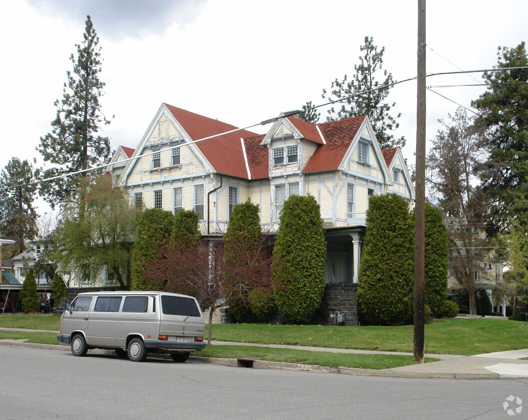 Primary Photo - 2108-2110 W Pacific Ave