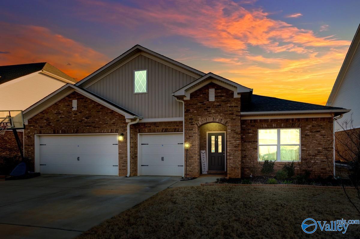 Primary Photo - 120 Chesire Cv Ln