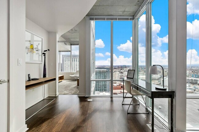 Foto del edificio - 1324 Champa St