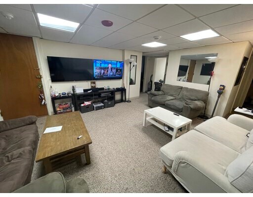 Building Photo - 464 Commonwealth Ave