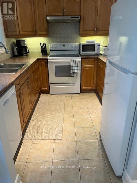 Photo du bâtiment - 1591 Hidden Valley Rd