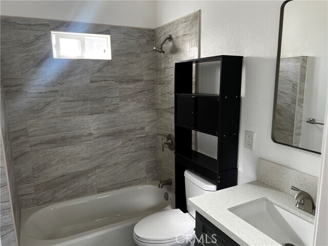 Foto del edificio - 1471 Orange Ave