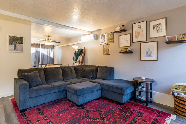Building Photo - 369 W 1100 N