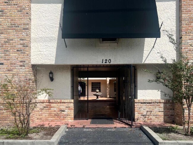 Foto del edificio - 120 S Church Ave