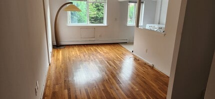 Building Photo - 2347 77th St