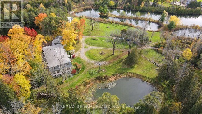 Photo du bâtiment - 13231 Kennedy Rd