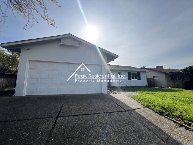 Foto del edificio - Updated 3bd/2ba Foothill Farms Home