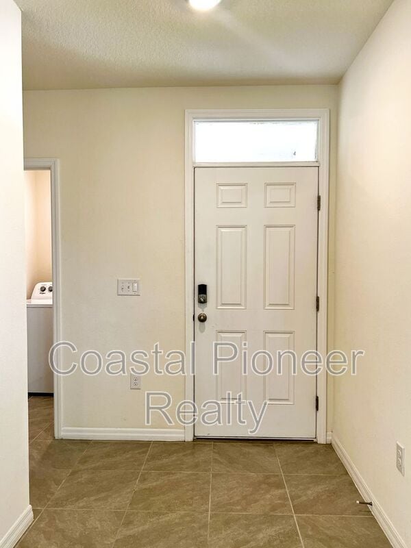 Building Photo - 16034 Soft Fern Dr