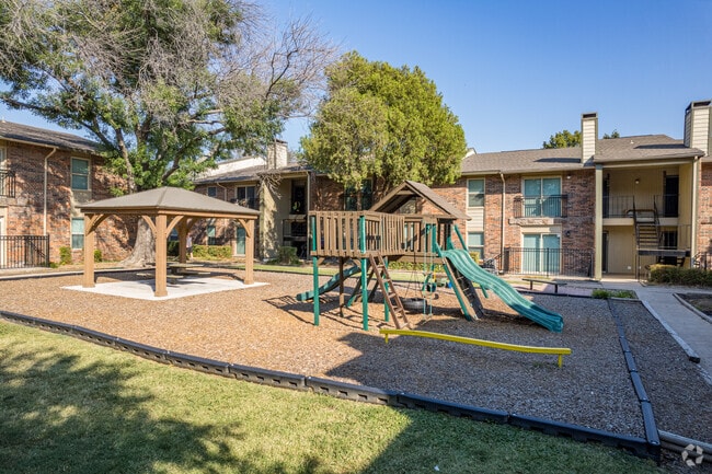 ¡Área de juegos para niños - Rochelle Plaza