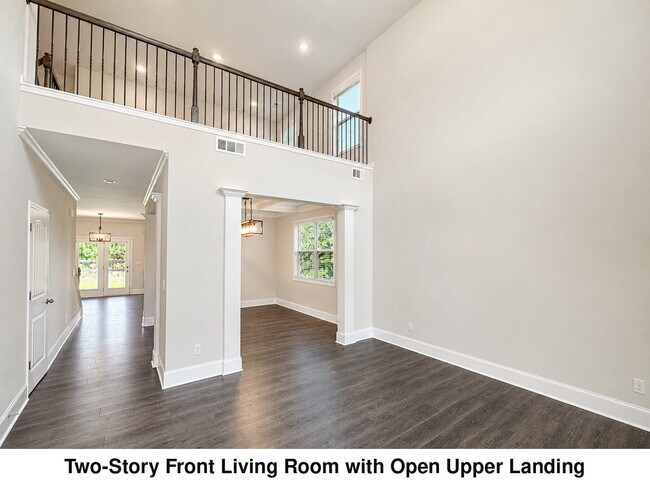 Foto del edificio - Grand 5BR Home in Loring with Main-Level Guest Suite & Covered Patio