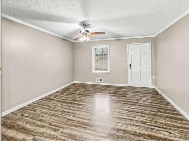 Foto del edificio - 4412 Bryant Dr SW