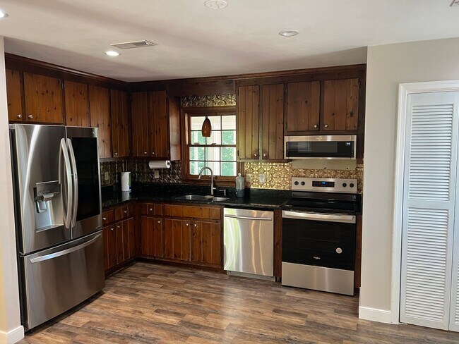 Foto del edificio - 6825 Cold Harbor Rd