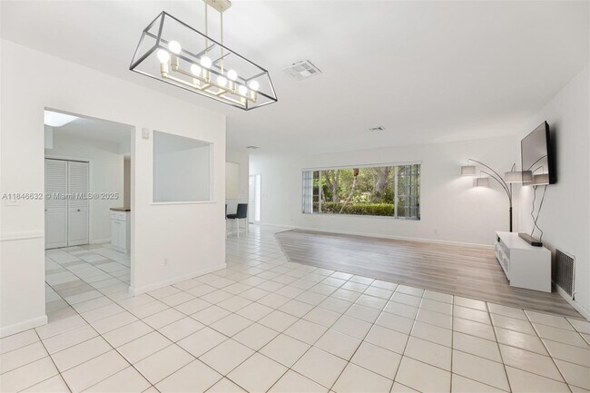 Foto del edificio - 7920 SW 132nd St