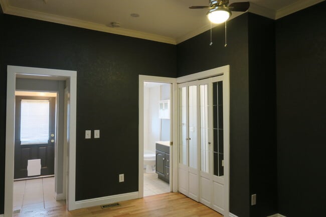 Building Photo - 2482 West Argyle Place