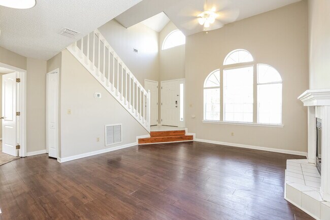 Foto del edificio - 7579 Sugar Bay Ln