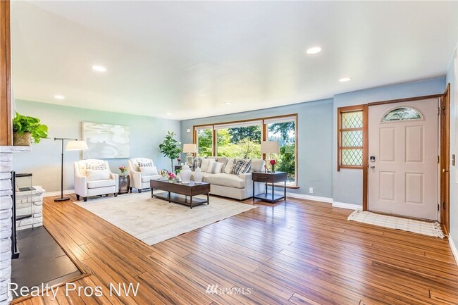 Building Photo - 3 br, 2 bath House - 23224 75th Ave W