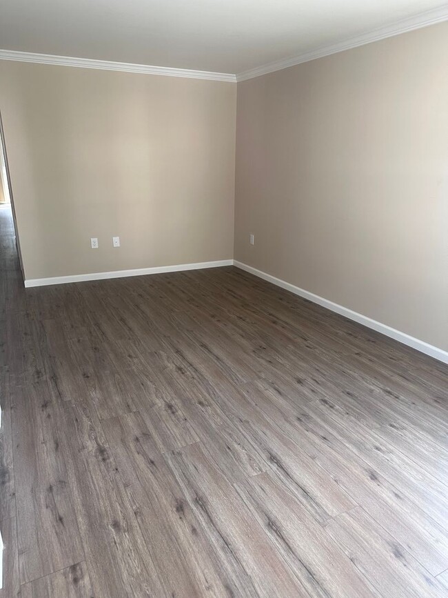 Building Photo - 161 Timberwood Trail