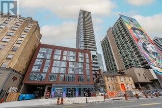 Building Photo - 308 Jarvis St