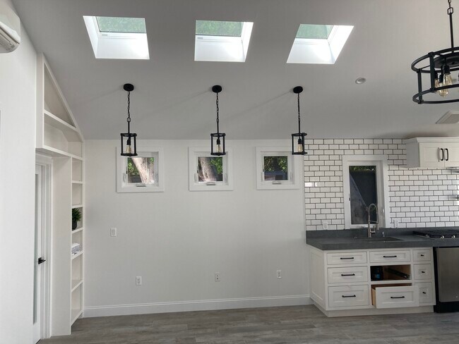 Foto del edificio - 5748 W 85th Pl