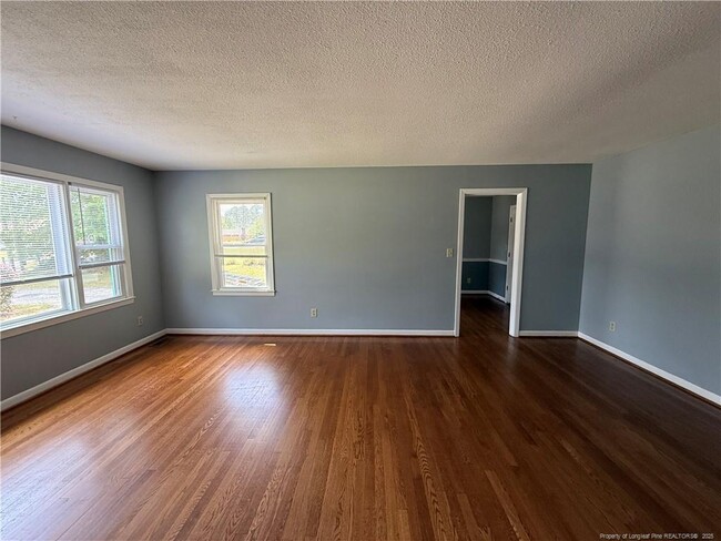 Building Photo - 611 Galloway Dr